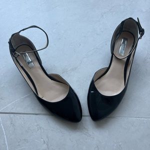 Halogen Patent Kitten Wedges